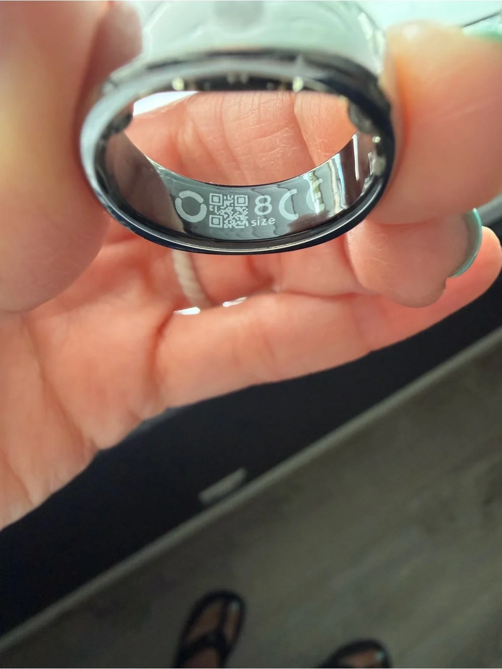 Ringconn Silver Smart Ring with Assorted Color Bands and Charger. Size 8